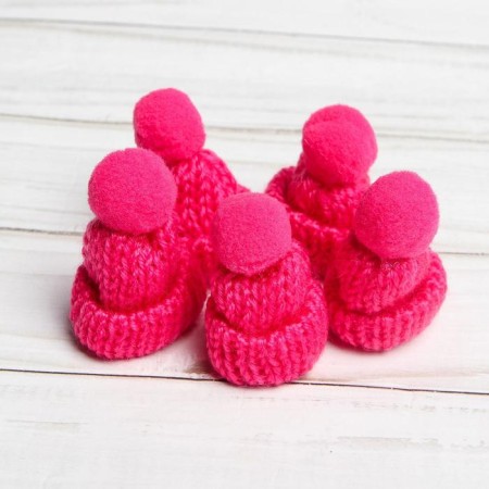 Knitted hat with pompom, set of 5 pcs., Pink color
