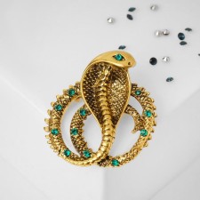 Brooch 