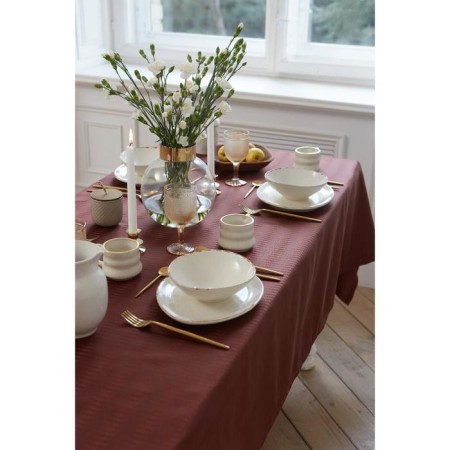 The tablecloth "Ethel" Shine 150*180 +/- 3cm, central chocolate, pl. 192 g/m2, hl with VGMO-6