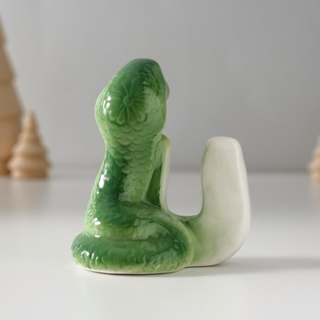 Souvenir ceramics "Green cobra with horseshoe - good luck" 4.5x7x8 cm-3