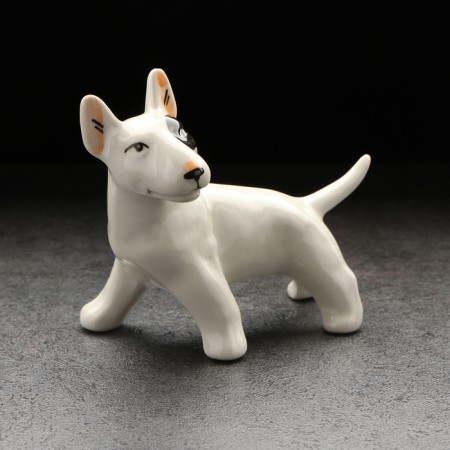Porcelain figurine "Bulsterier in the rack", 10x12x7 cm
