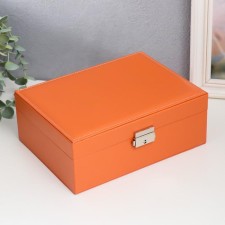 Casket to the leatherette for jewelry 