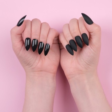 Falbled nails, 24 pcs, with adhesive plates, the shape of the almonds, matte/glossy, black color-10