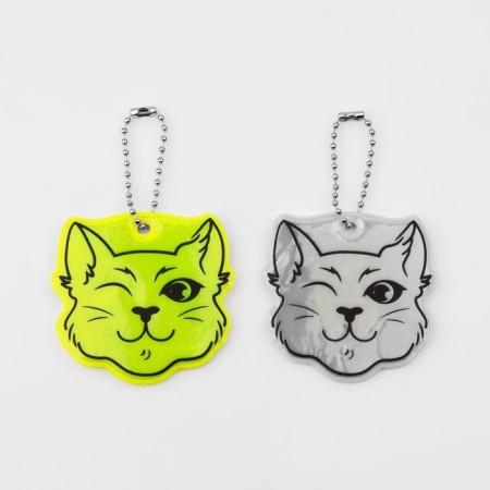 The reflective element "Cat Cunning", bilateral, 6 × 5.9 cm, color mix-4