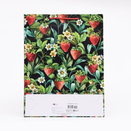 Gift package "Strawberry", 33 x 42.5 x 10 cm-1