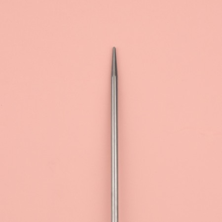 The knitting needles are circular, for knitting, with a metal cable, d = 2 mm, 50 cm-1
