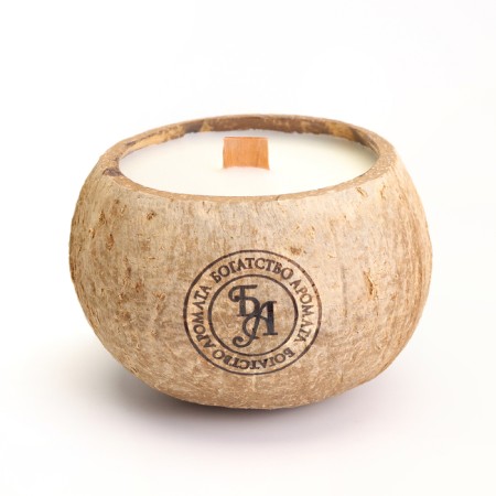 Candle in the coconut aromatic, white tea, soy wax, 8x10 cm, in the box-2