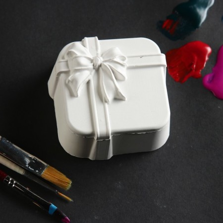 Figure for coloring "Casket with a bow" 7.5x7.5x3cm-1