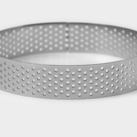 The form perforated for baking is the “circle”, d = 10 cm, the color is silver-3