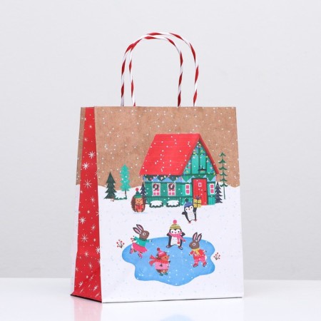 Gift Package "New Year's Courtyard" 18 x 22.3 x 10 cm-2