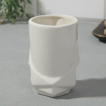 A glass for “white” toothbrushes 11 x 7.5 cm-1