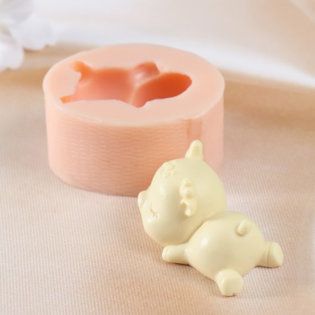 Silicone Mold "Deer Sleeps" (Presid. 6x3.5x3.5 cm)-1