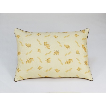 Pillow, size 70 × 70 cm, camel wool