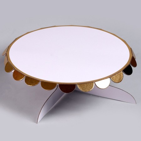Cake stand, white color
