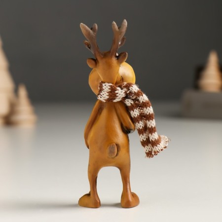Souvenir Polystone "Losyash in a striped brown scarf" MIX 3x3x9.5 cm-3