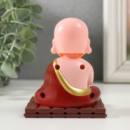 Plastic pendulum from the solar battery "Little Buddha prays" 7.3x7.3x8.8 cm-2