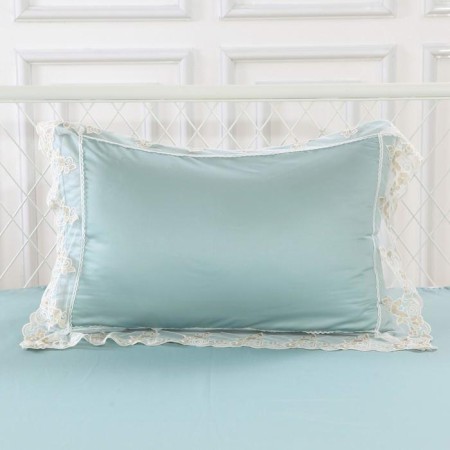 A set with a blanket "Tiara", size 160x220 cm, 160x240 cm, 50x70 cm, menthol color-7