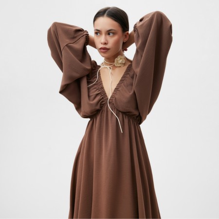 Women's dress MIST with a deep neckline river. 42, brown-2