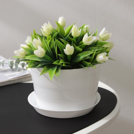 Pot with the pallet "Classic", 1.4 l, the color is white