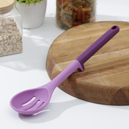 A spoon of culinary with slots of the share "Megar", 29 cm, purple color