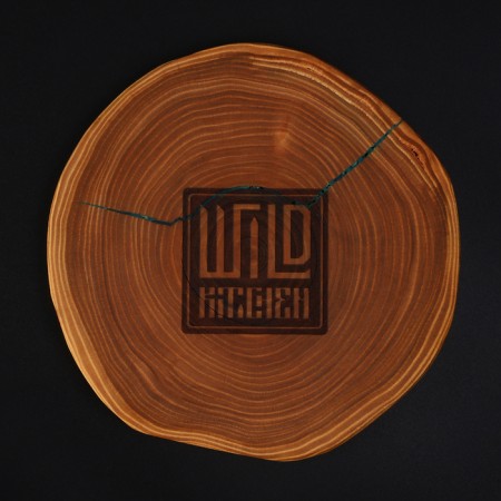 Grootboard from the saw of Wild Kitchen, D = 160-200 mm, thickness 30 mm, a solid massif of the cedar-3