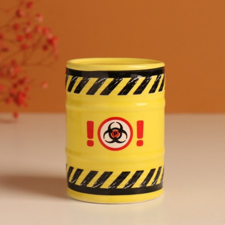 Pigger Ceramics "Zone of High Greed" yellow 6.5x6.5x9 cm-5