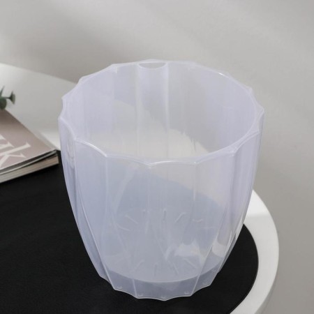 Kashpo for flowers with an insert “flute”, 1.9 l, transparent-1