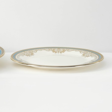 A set of porcelain plates Royal, 3 objects: D = 18/23/25.7 cm, white color-4