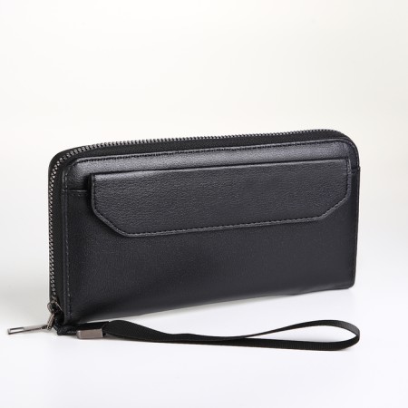 Male purse-clate on a zipper, black color