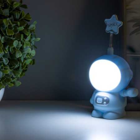 Table lamp "Astronaut with a star" MIX LED 3W USB AKB 9x7x19 cm Risalux-3