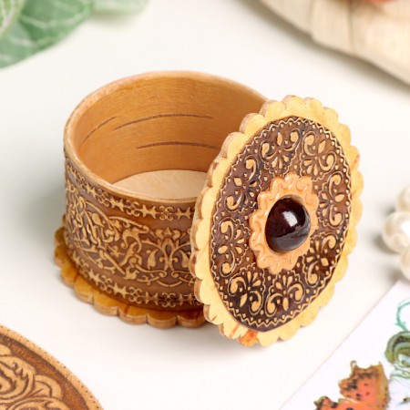 Casket, with natural stone, 40 x 25 mm, birch bark-1