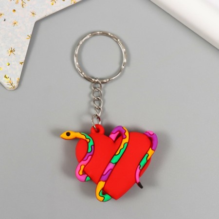 Trick rubber "Friday snake wrapps heart" 4x3.5 cm-1