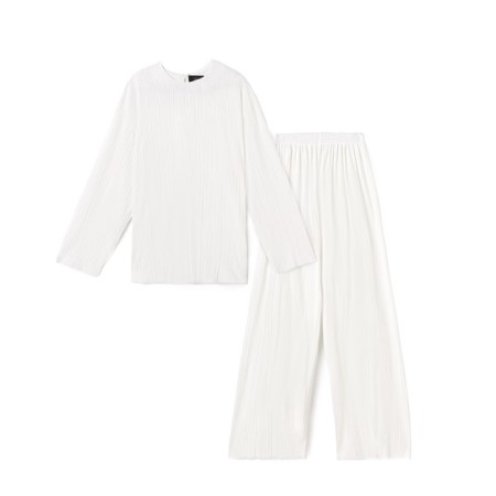 Women's costume (blouse and trousers) Mist Classic Collection, p. 44-46, white-6