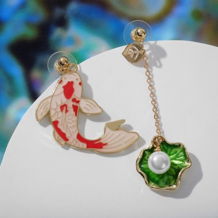 Emall Earms "Night" fish with a shell, the color is red-green in gold-3