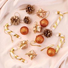 A set of jewelry plastic 16 pcs 