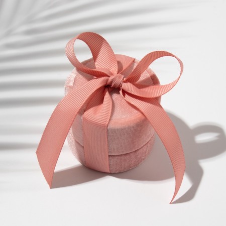 Case of Korean velvet for earrings/ring "Surprise" 5.8 × 5.3 cm, light pink color-3