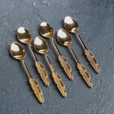 A set of spoons of tea 