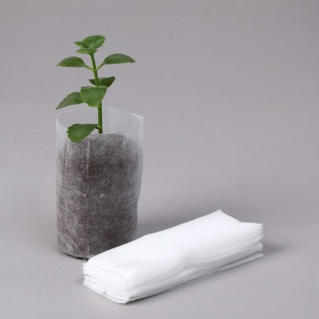 Package for seedlings, 540 ml, 8.9 × 14.5 cm, spanbond density 25 g/m², Greengo