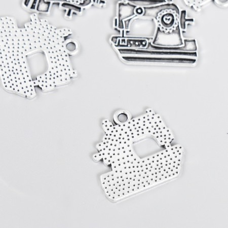 Decor for creativity Metal "Sewing Machine" silver 2x2 cm-1