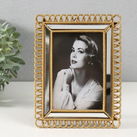 Polystone photo frame 10x15 cm "loops" gold with a mirror 20.7x15.7 cm