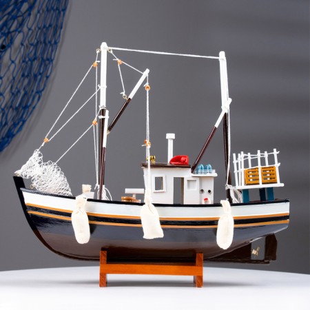 Souvenir ship "Fisherman" 38x32x12cm