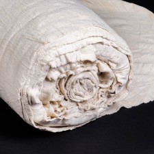 The canvas is non -woven Uzbek, length 50m, width 1.4m, density 150 g/m
