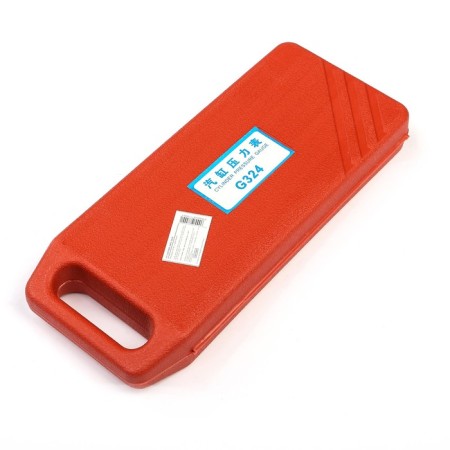 A compressometer for gasoline engines with 2 adapters in the case-4