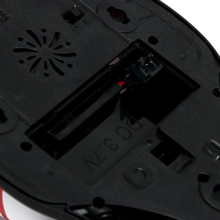The radio -controlled "formula" machine works on the battery, the effect of smoke, light, white color-5