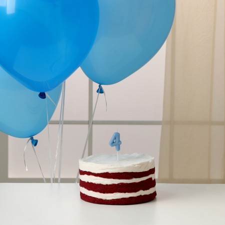Set of candle in cake + 5 balls, number 4, blue-1