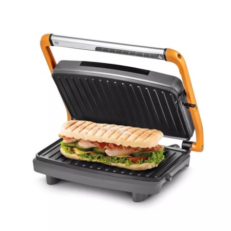 The KitFort CT-3625, 750 W sandwich, anti-stick coating, black-sustained