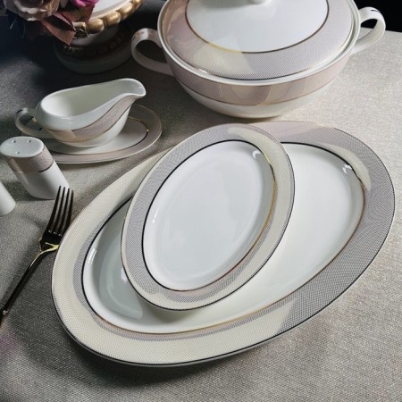 Oval dish Lenardi "Golden Symphony", bone porcelain, length 23 cm
