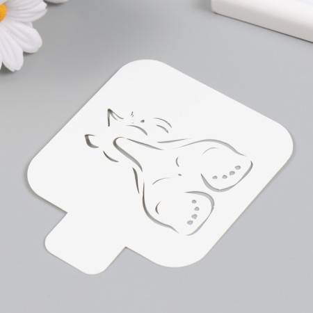 Plastic stencil "dog" 9x9 cm-1