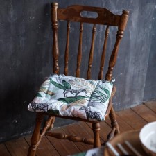 Siddle on the chair of the share of Modern Kitchen 42x42x7cm, mix, 100% HL, 164 g/m2