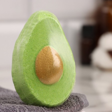 Avocado bathtub bomb, strawberries, 90 grams "Dobroparov"-1